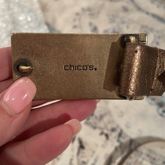 Chicos leather belt in bronze with rhinestone buckle. Size medium - Picture 2 of 7